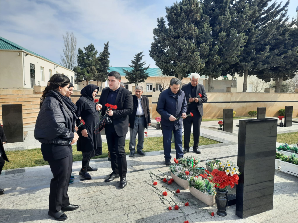 Millət Vəkili Aydın Hüseynov, Şəhid ailələri və Qazilər şəhid Ataməli Musaoğlunun məzarını ziyarət e